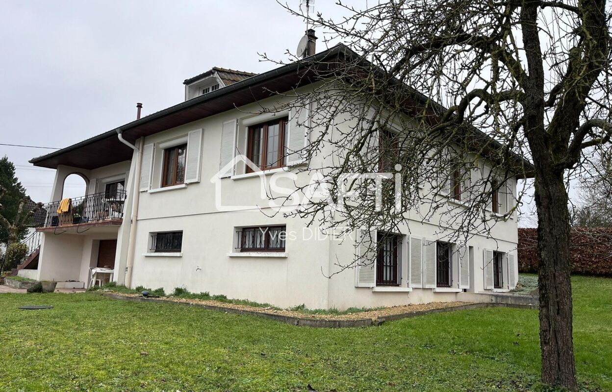 maison 11 pièces 216 m2 à vendre à Haraucourt-sur-Seille (57630)