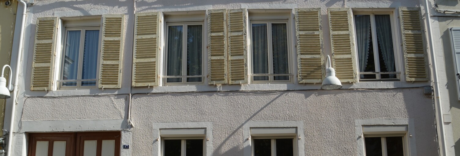 Immeuble  285 m² à vendre à Bourbonne-les-Bains (52400)