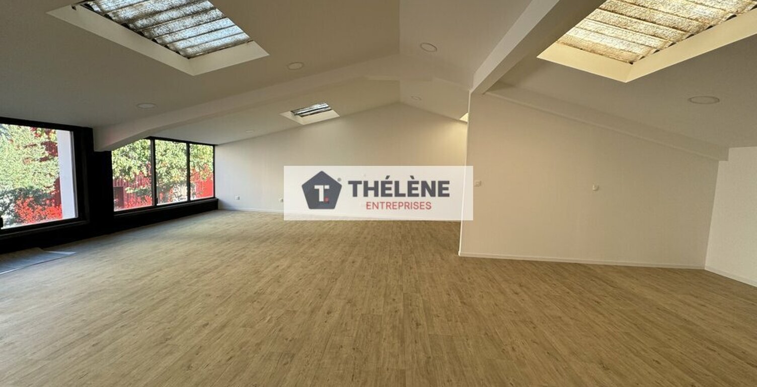 BUREAUX à LOUER — photo 1