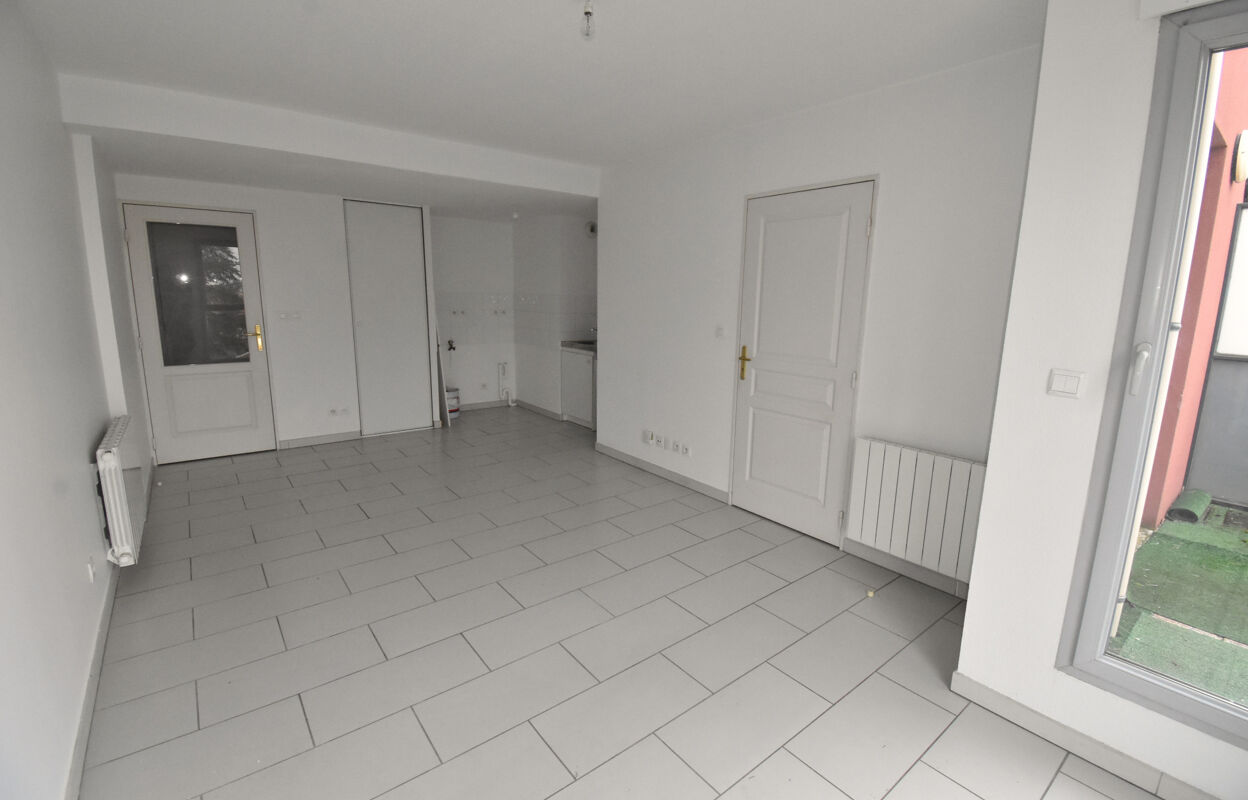 appartement 2 pièces 41 m2 à vendre à Meyzieu (69330)