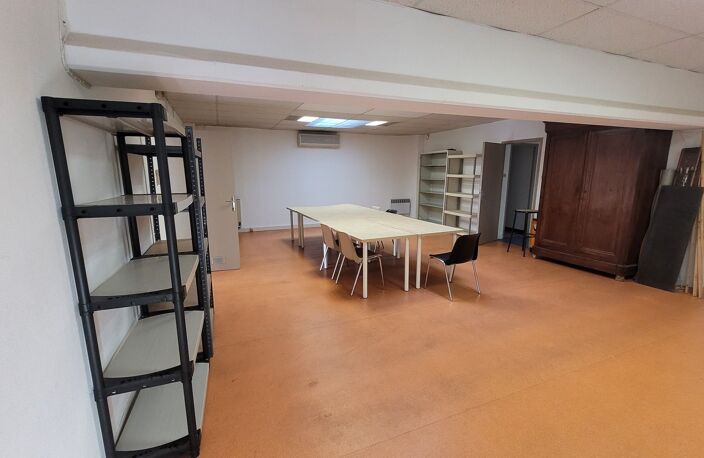 Bureau — photo 4