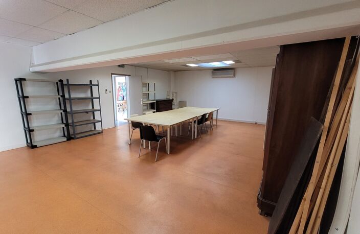 Bureau — photo 5
