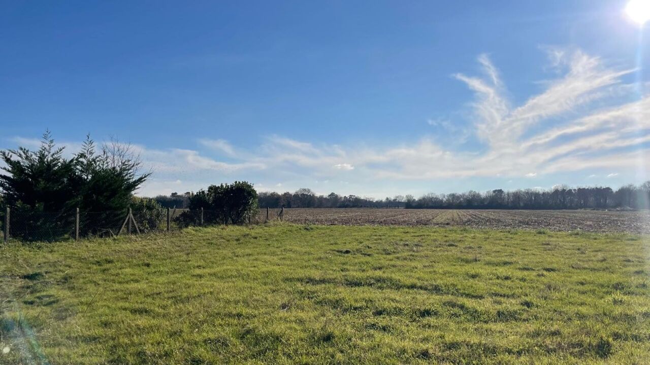 terrain  pièces 950 m2 à vendre à Saint-Sever (40500)