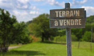 Terrain  1950 m² à vendre à Saint-Vaize (17100)