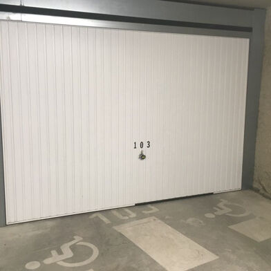Garage  31500 €