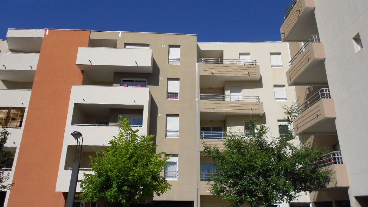 appartement 2 pièces 34 m2 à louer à Nîmes (30900)