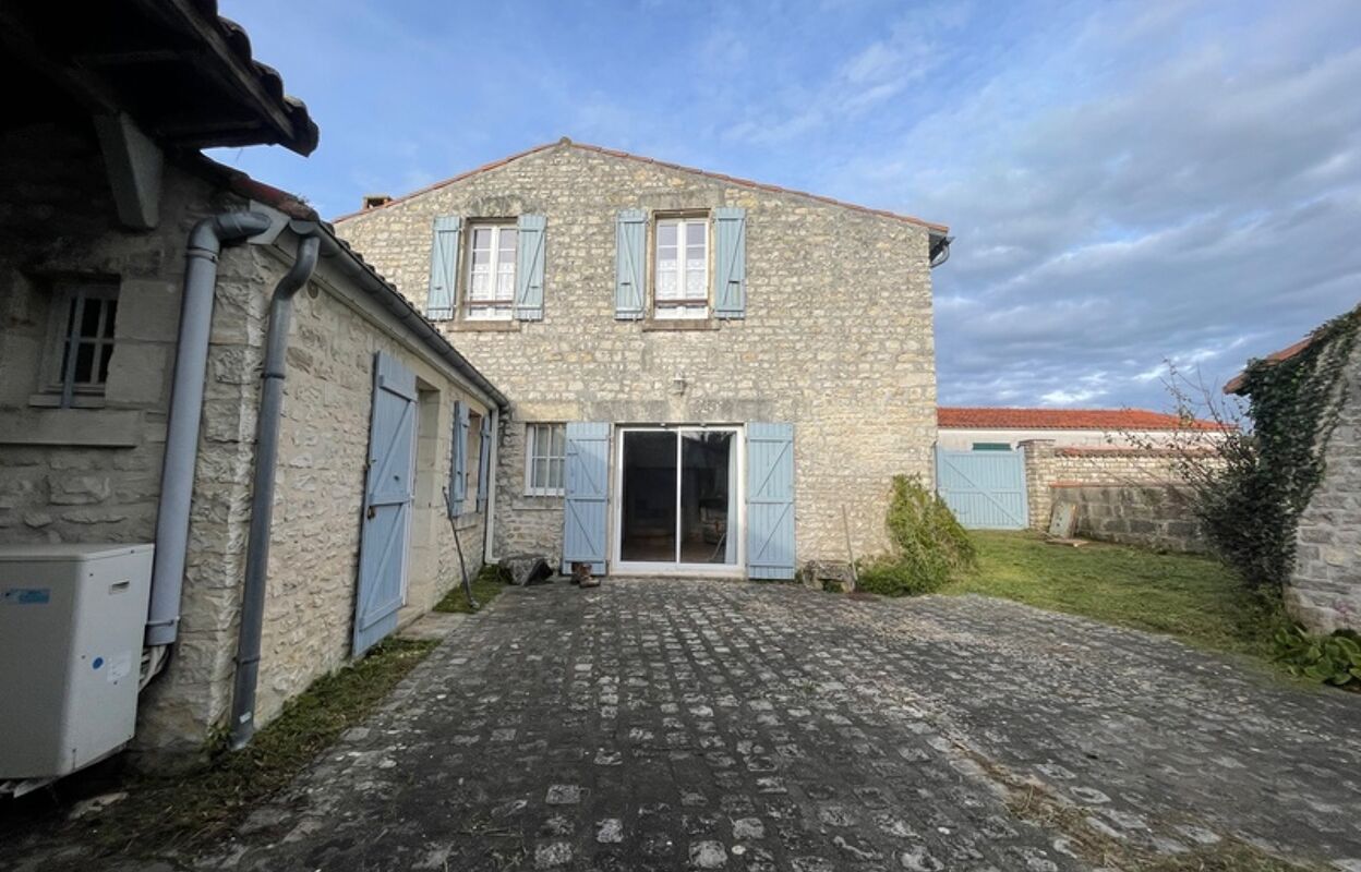 maison 5 pièces 94 m2 à vendre à Sainte-Marie-de-Ré (17740)