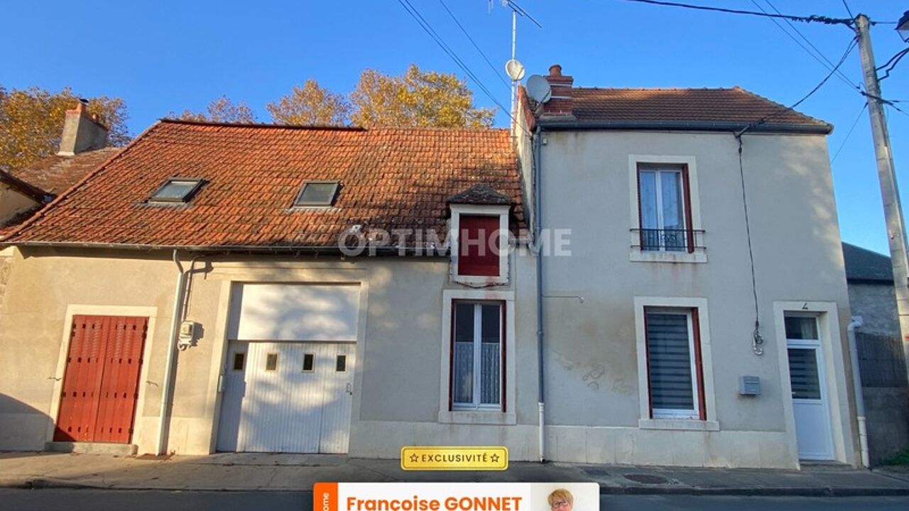 maison 4 pièces 112 m2 à vendre à Saint-Amand-Montrond (18200)