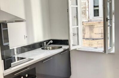 location appartement 370 € CC /mois à proximité de Rognonas (13870)