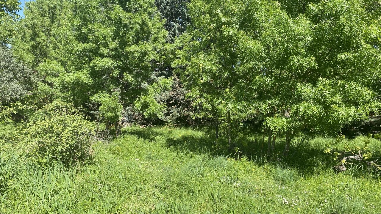 terrain 580 m2 à construire à Le Puy-Sainte-Réparade (13610)