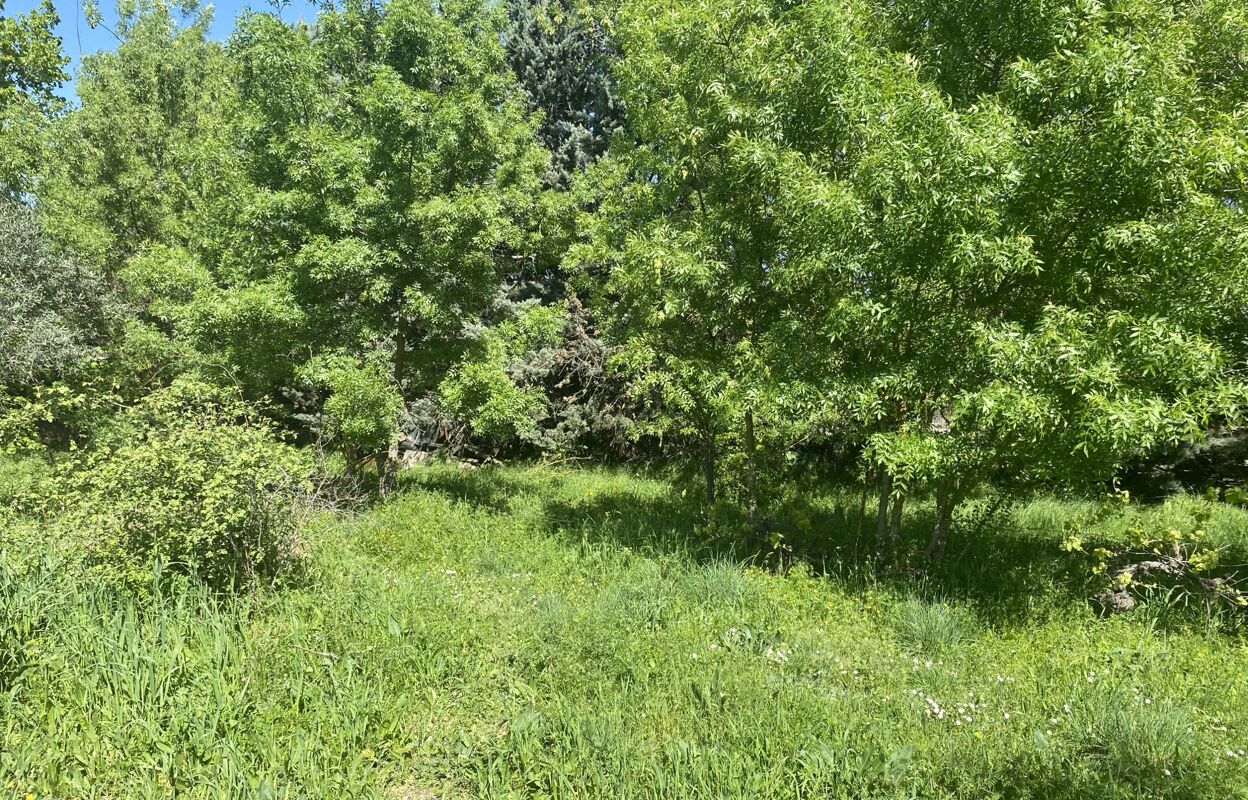 terrain 580 m2 à construire à Le Puy-Sainte-Réparade (13610)