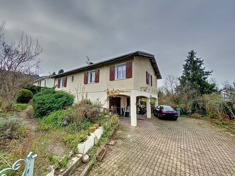 Villa / Maison 5 pièces  à vendre Bourgoin-Jallieu 38300