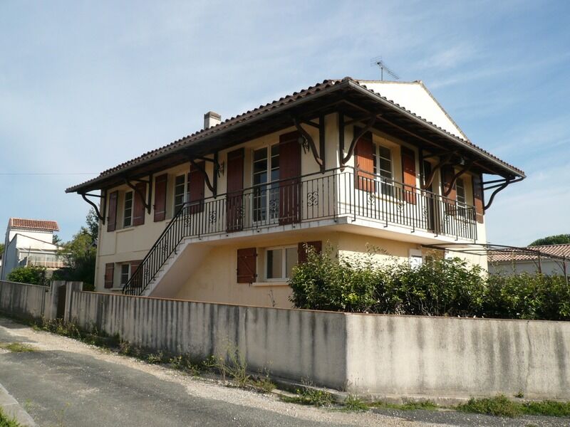 Villa / Maison 7 pièces  à vendre Cognac 16100