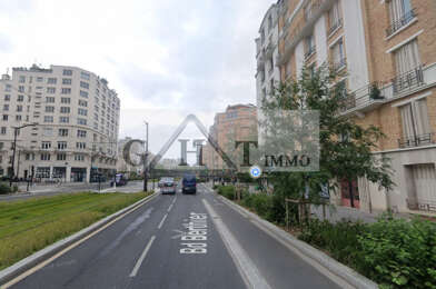 Commerce  930000 €