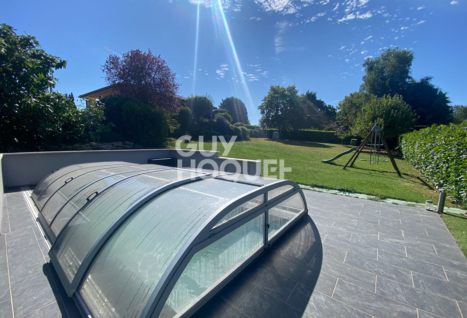 Exclusivité /  A vendre  - Maison avec jardin et piscine  et ... — photo 1