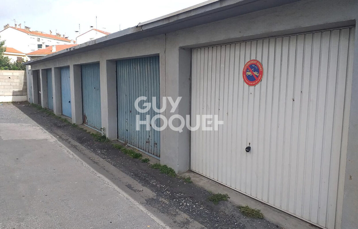 garage  pièces  m2 à vendre à Perpignan (66000)