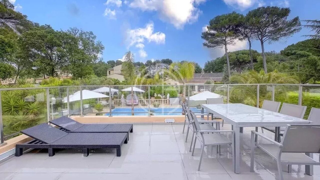 maison 8 pièces 250 m2 à vendre à Mougins (06250)