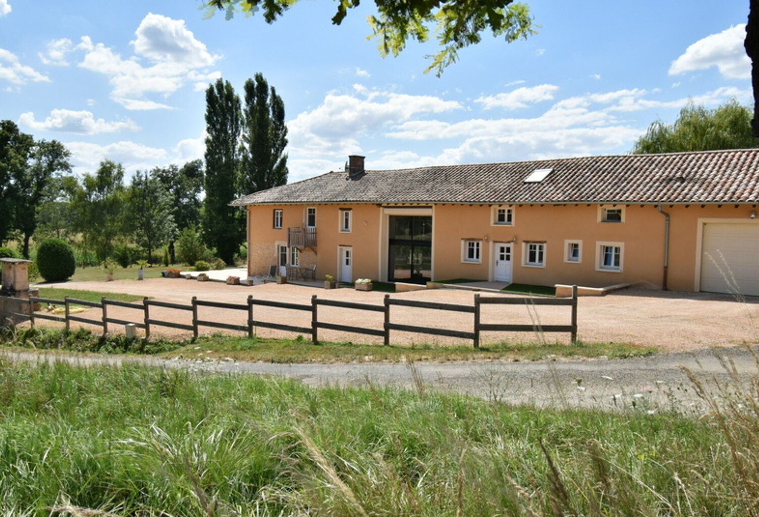 BELLE DEMEURE BRESSANE RÉNOVÉE — photo 1