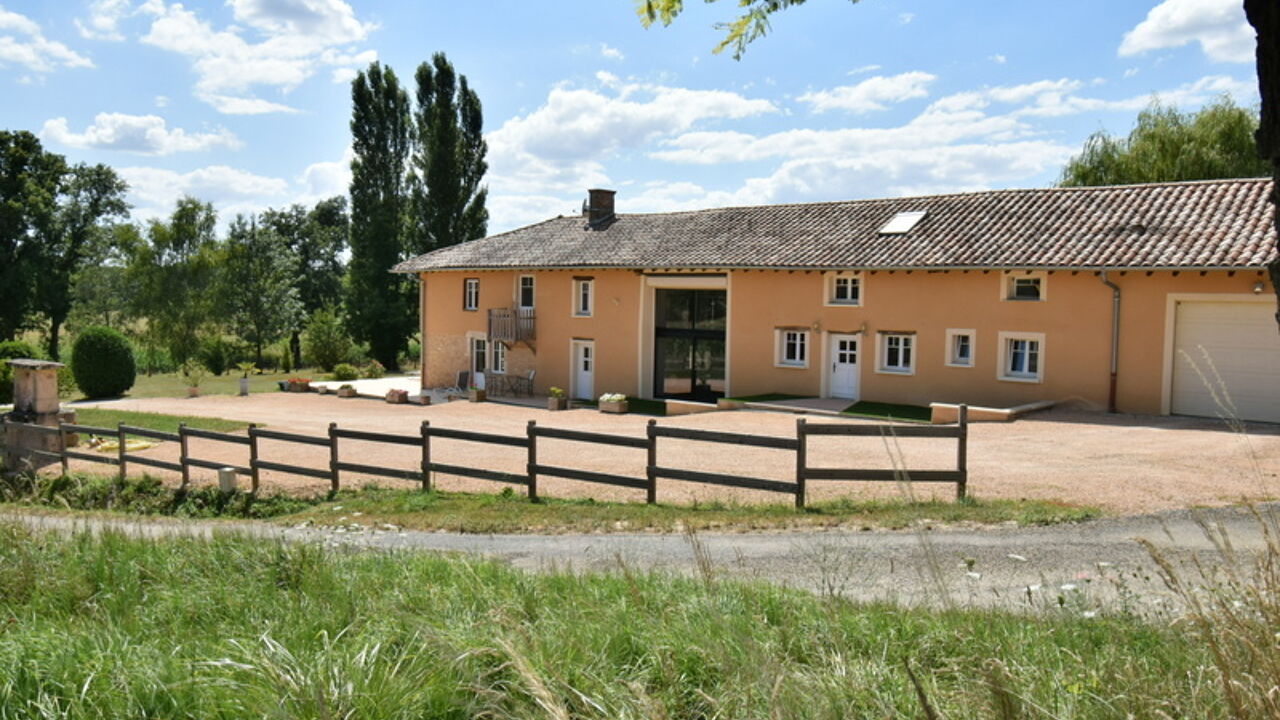 maison 7 pièces 280 m2 à vendre à Pont-de-Vaux (01190)