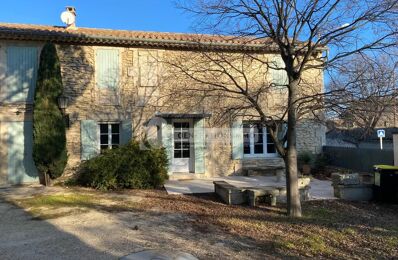 location maison 1 000 € CC /mois à proximité de Eygalières (13810)