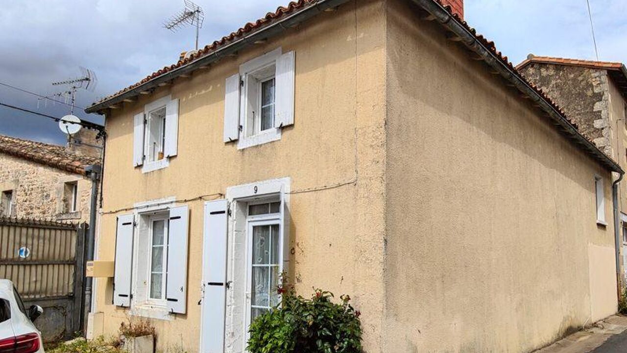 maison 2 pièces  m2 à vendre à Sauzé-Vaussais (79190)