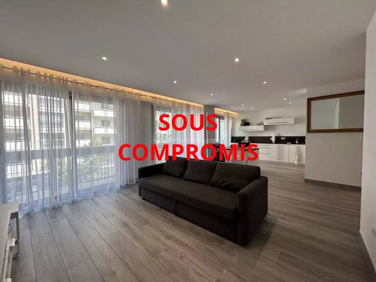 EXCLUSIVITE TRES BEAU-T3-76 m²-TRIANGLE D'OR LYON 6 — photo 1