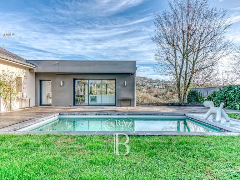 Limonest - Maison meublée d'environ 140 m² - Jardin avec piscine - 3 Chambres — photo 1