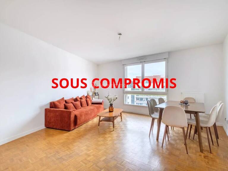 PLEIN COEUR DE REPUBLIQUE-APPARTEMENT T3-82m² — photo 1