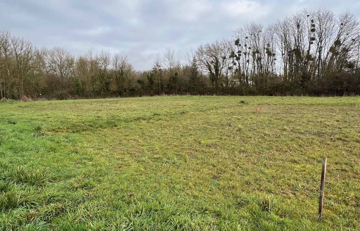 terrain  pièces 353 m2 à vendre à Sainte-Hermine (85210)