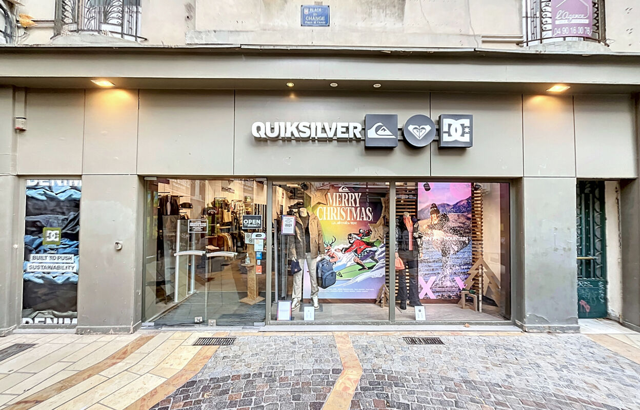 commerce  pièces 200 m2 à louer à Avignon (84000)