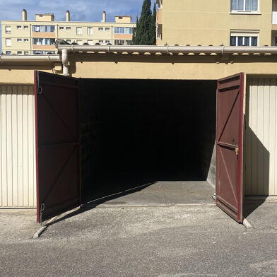 Garage 13 m²