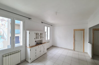 location appartement 750 € CC /mois à proximité de Marseille 3 (13003)