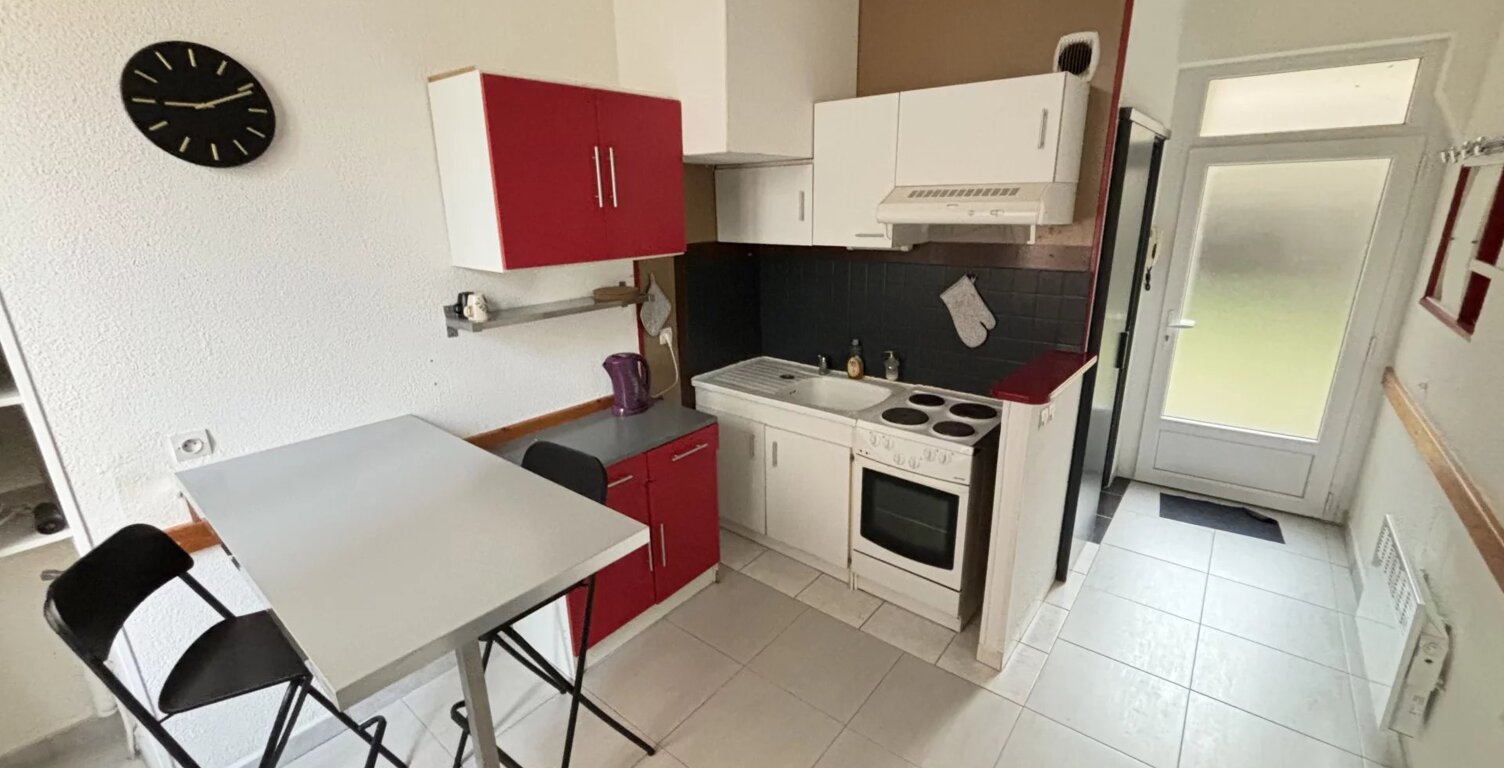 Appartement duplex de 28m² à NIORT — photo 1