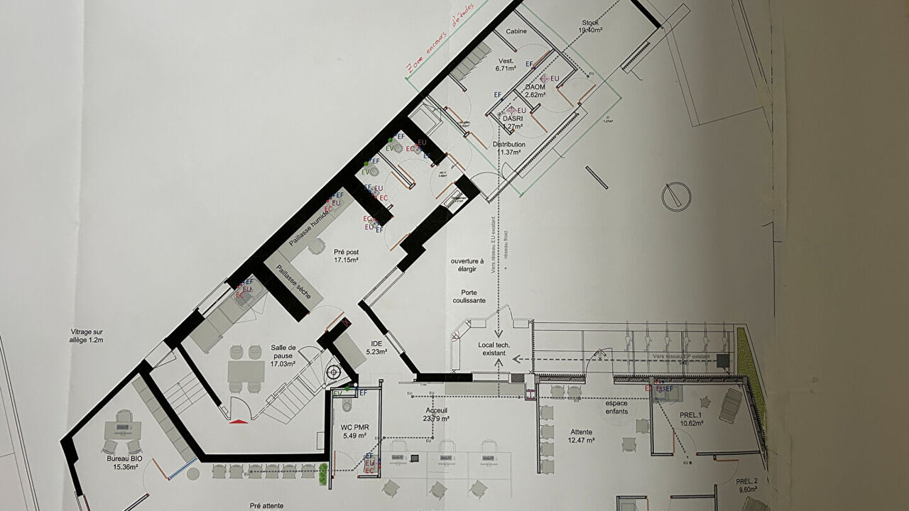 bureau  pièces 225 m2 à louer à Rennes (35000)