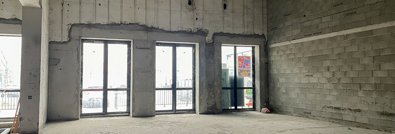 Commerce  596 m² à vendre à Villeurbanne (69100)