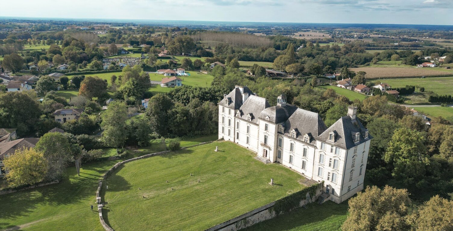 Château — photo 1