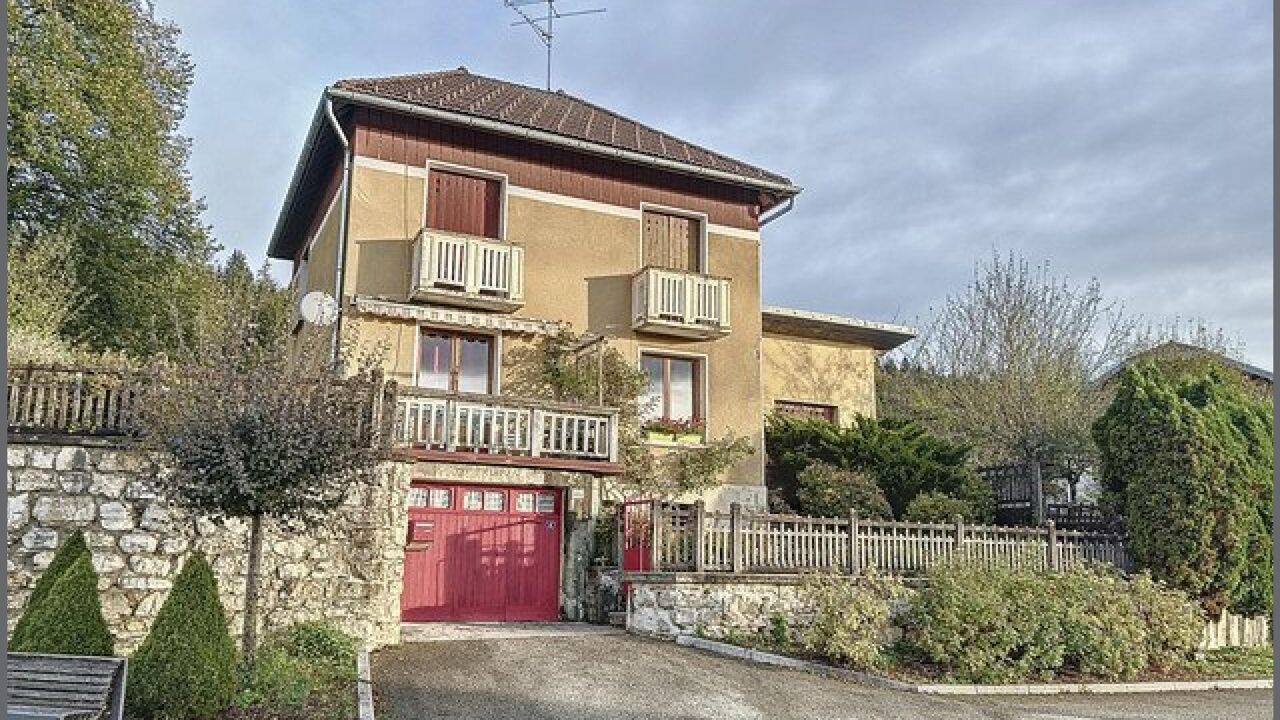 maison 5 pièces 114 m2 à vendre à Oye-Et-Pallet (25160)