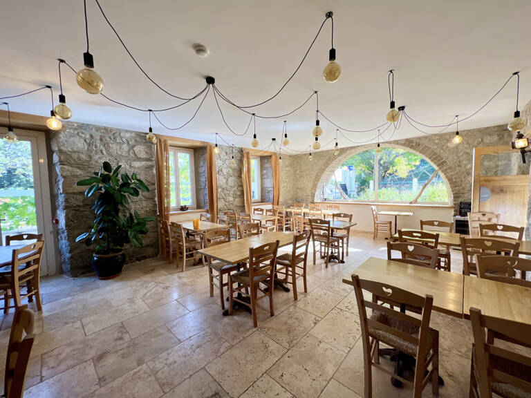 Hôtel, auberge, restaurant — photo 1