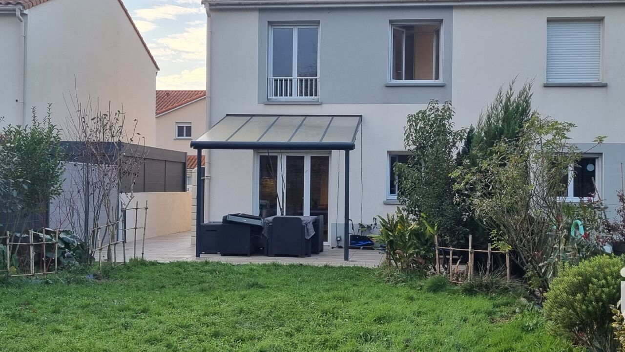 maison 5 pièces 91 m2 à vendre à Le Pellerin (44640)