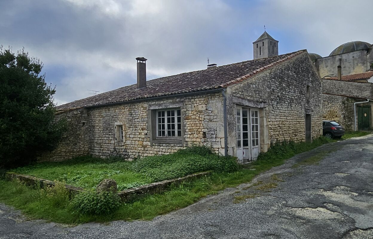 maison 2 pièces 150 m2 à vendre à Saint-Romain-de-Benet (17600)