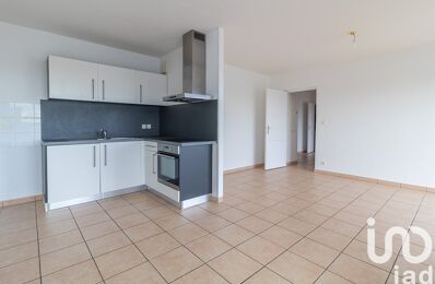 location appartement 650 € CC /mois à proximité de Larmor-Plage (56260)