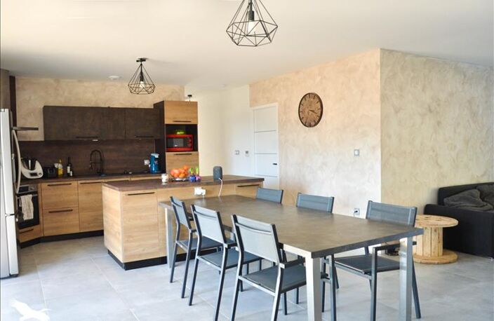 Contemporaine de 5 pièces principales — photo 3