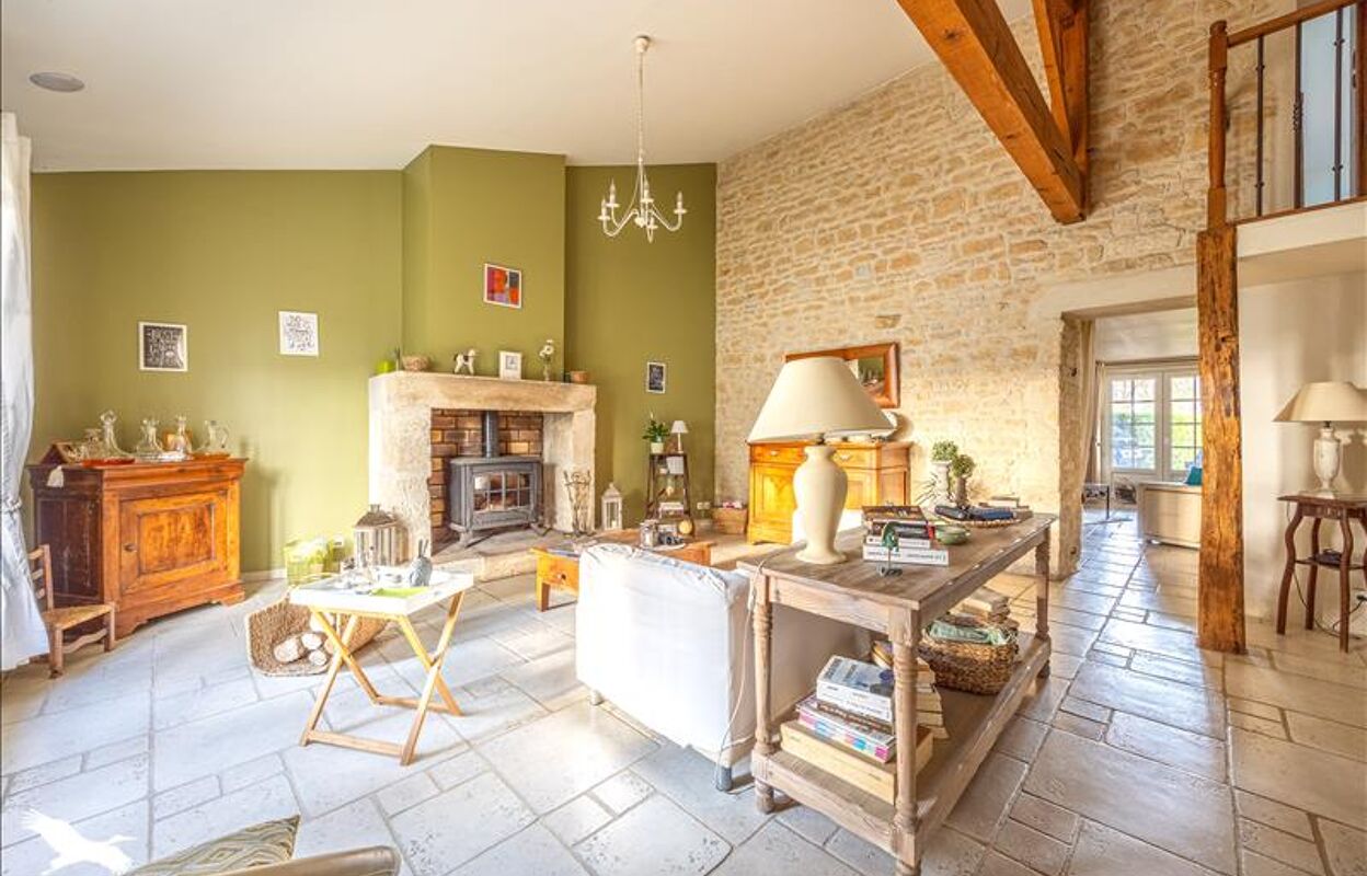 maison 8 pièces 176 m2 à vendre à Cramchaban (17170)