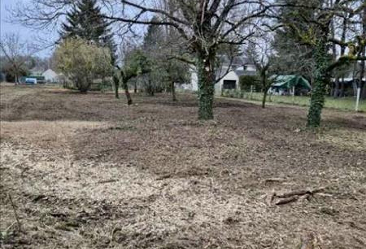 Terrain à bâtir de 0 pièces principales — photo 1
