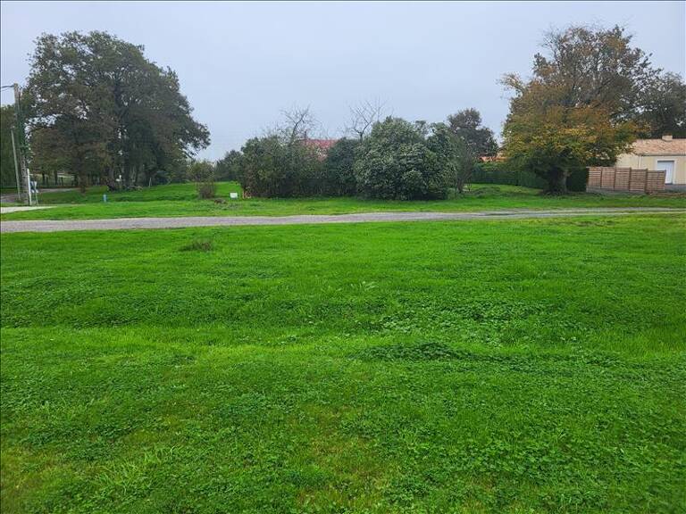 Terrain à bâtir de 0 pièces principales — photo 1