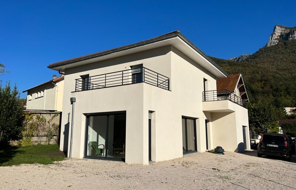 maison 5 pièces 137 m2 à vendre à Voreppe (38340)