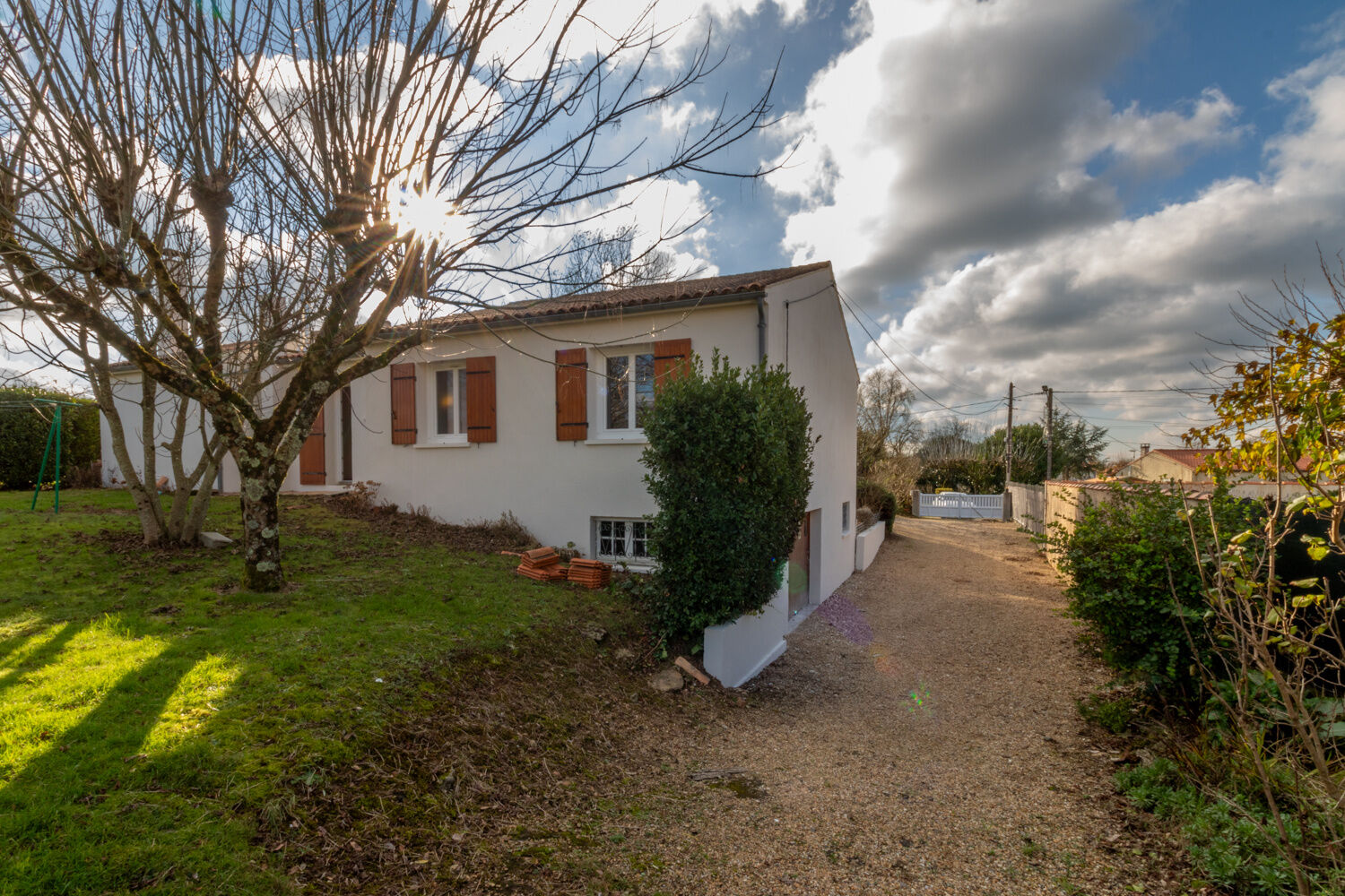Villa / Maison 4 pièces  à vendre Saint-Savinien 17350
