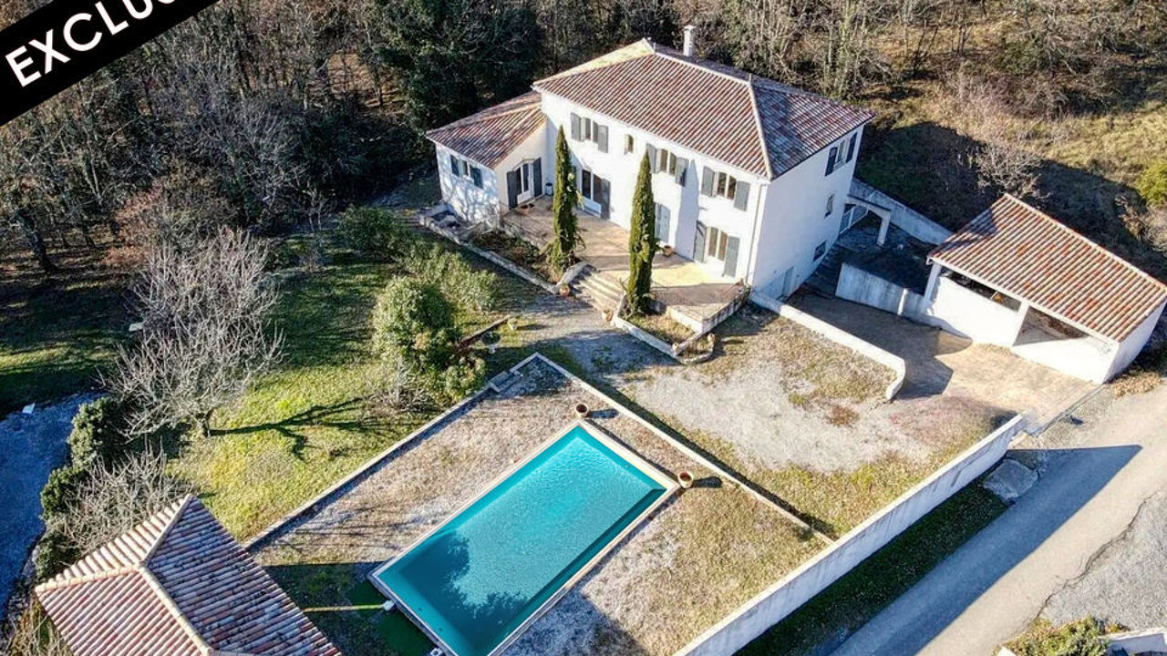 maison 7 pièces 220 m2 à vendre à Vesseaux (07200)