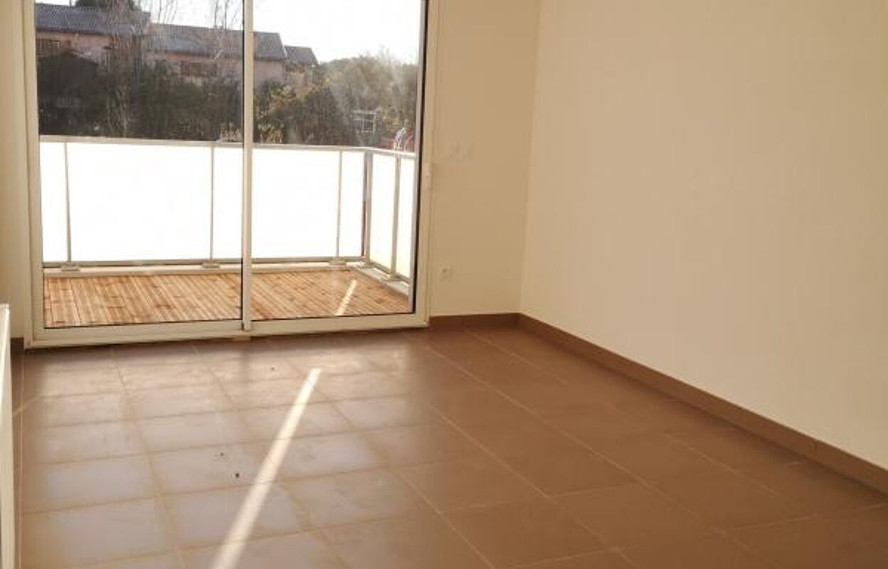 appartement 3 pièces 61 m2 à louer à Pechbonnieu (31140)