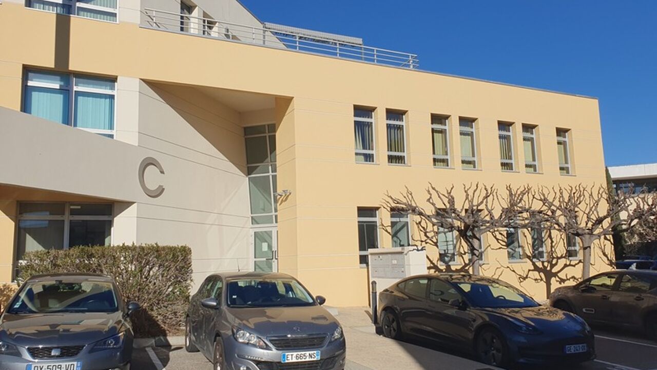 bureau 2 pièces 79 m2 à vendre à Aix-en-Provence (13090)